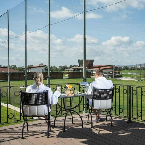 Escapada romantica pe terenul de golf